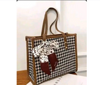 Handbags makkhi