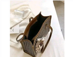 Handbags makkhi