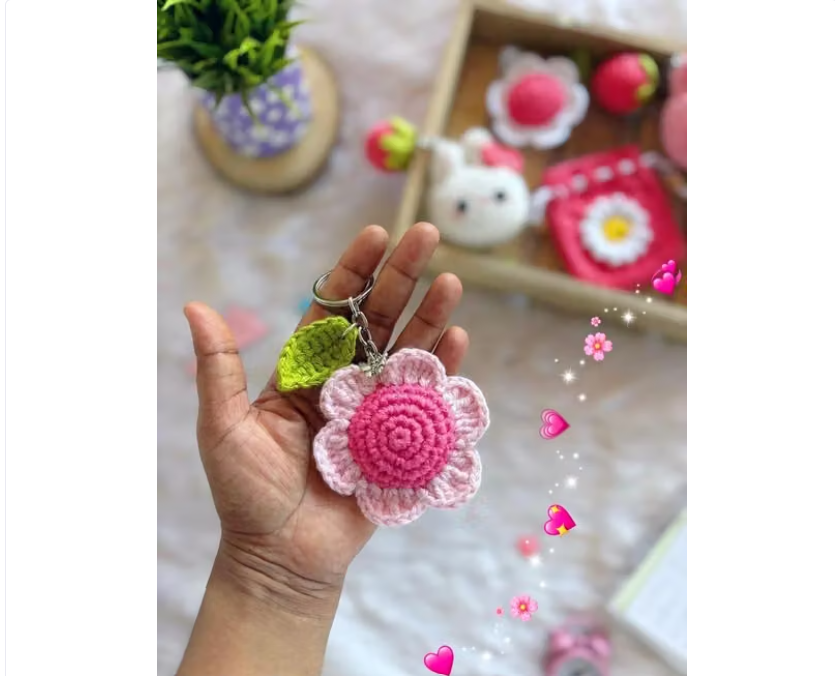 Pink flower keychain pack of 1