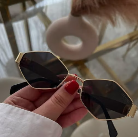 Stylish Black Lens Gold Hexagon Sunglasses for Daily Fashion